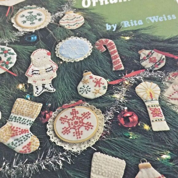 American School Needlework-Candlewick Embroidery Christmas Ornament Patterns '93 - Picture 2 of 7